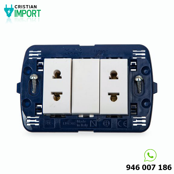 Toma universal Doble Light