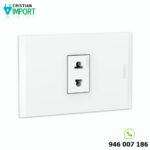 Tomacorriente universal simple